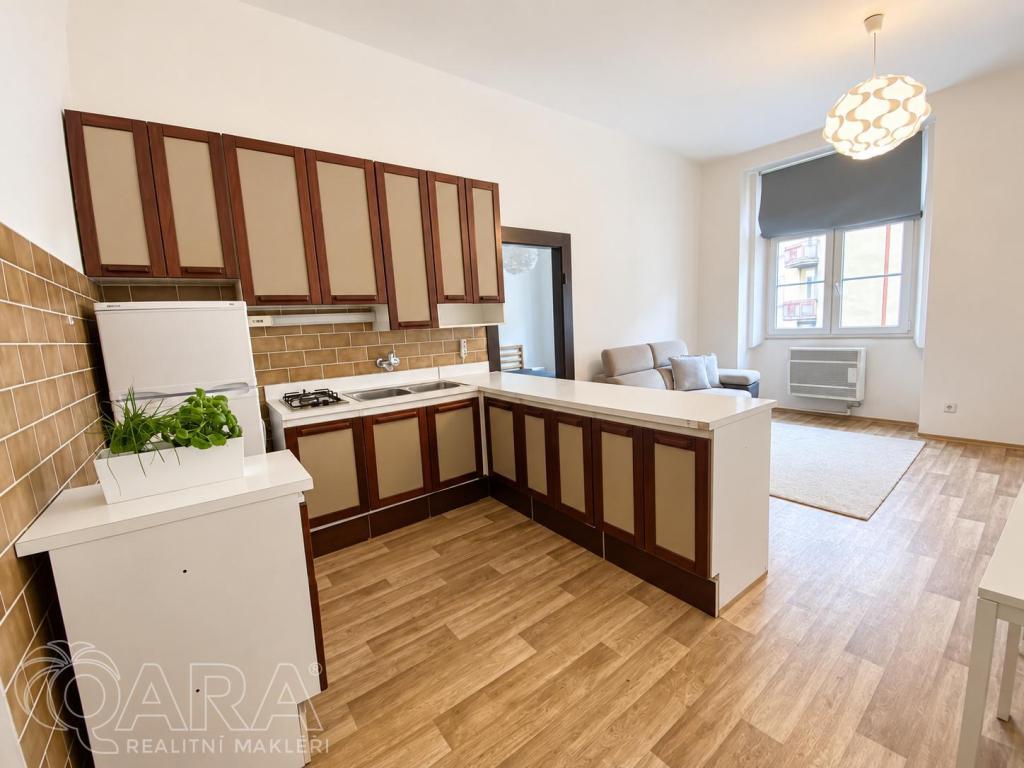 Prodej bytu 2+kk 40 m2, Praha – náhled fotky 14