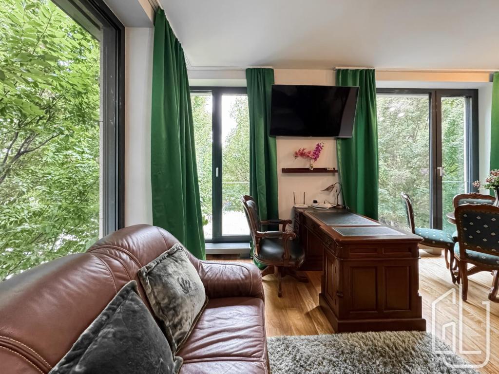 Pronájem bytu 1+kk 42 m2