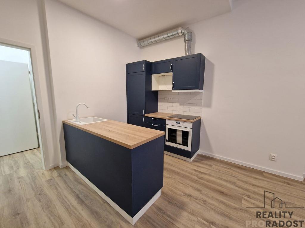 Pronájem bytu 1+kk 29 m2