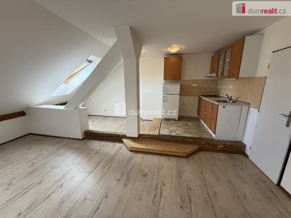 Pronájem bytu 2+kk 60 m2