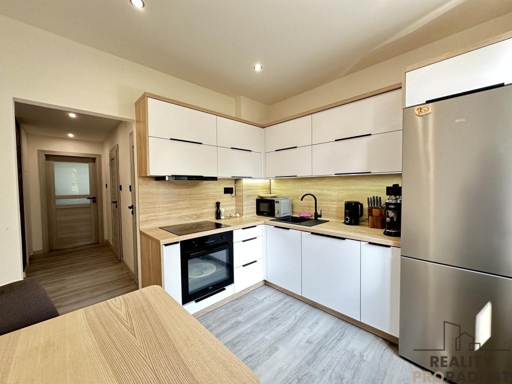 Prodej bytu 3+1 65 m² – pohled 2