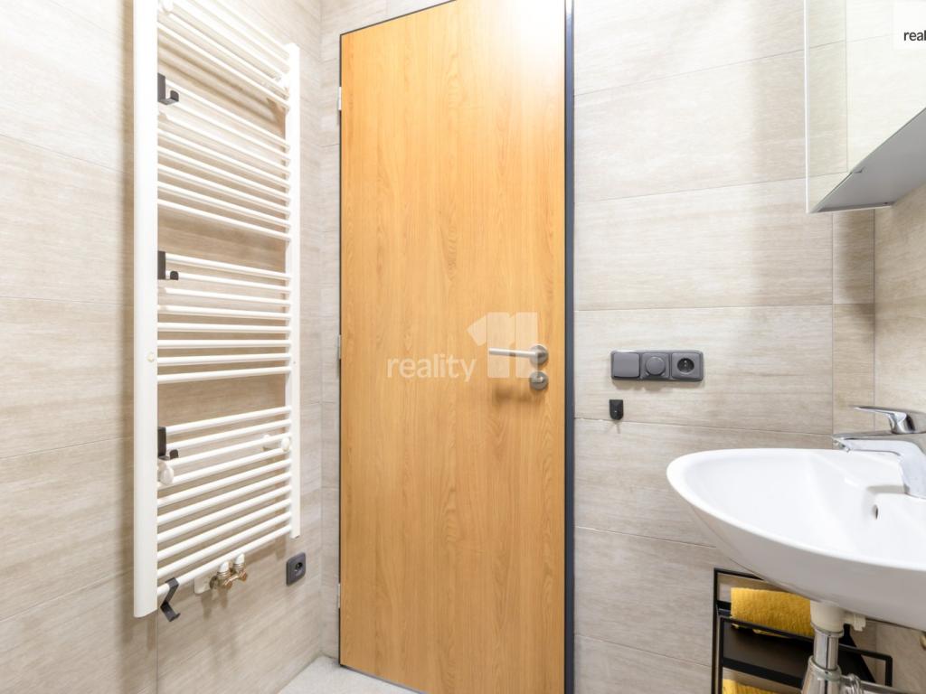 Pronájem bytu 3+kk 105 m2, Praha – náhled fotky 17