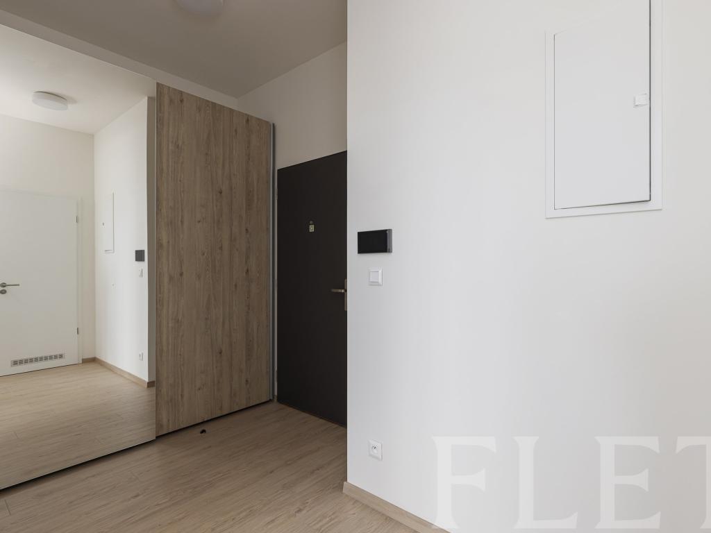 Pronájem bytu 2+kk 47 m2, Praha – náhled fotky 9