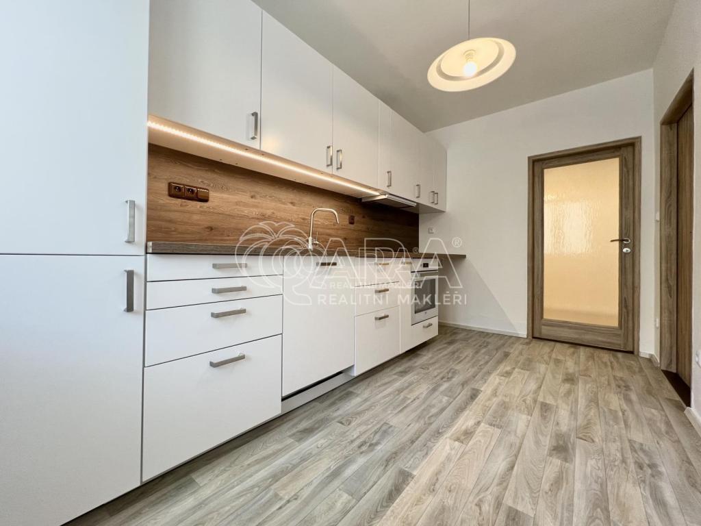 Pronájem bytu 3+1 82 m2