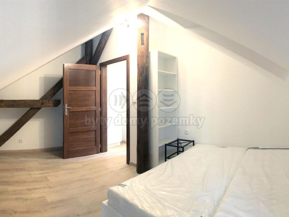 Pronajem bytu 2+kk 60 m2