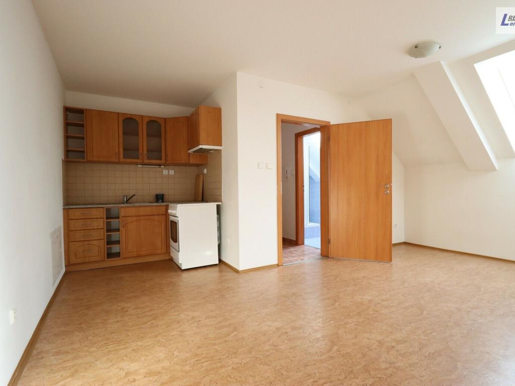 Pronájem bytu 2+kk 49 m2