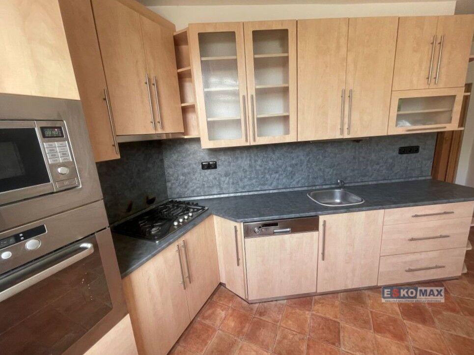 Pronájem bytu 2+1 80 m2
