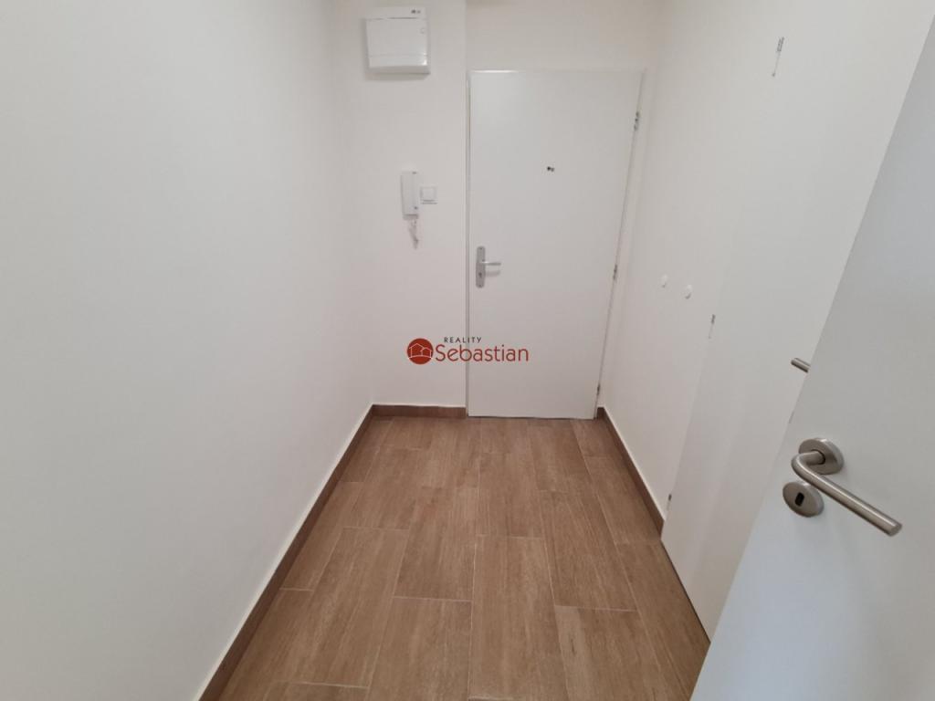 Pronájem bytu 1+1 36 m2