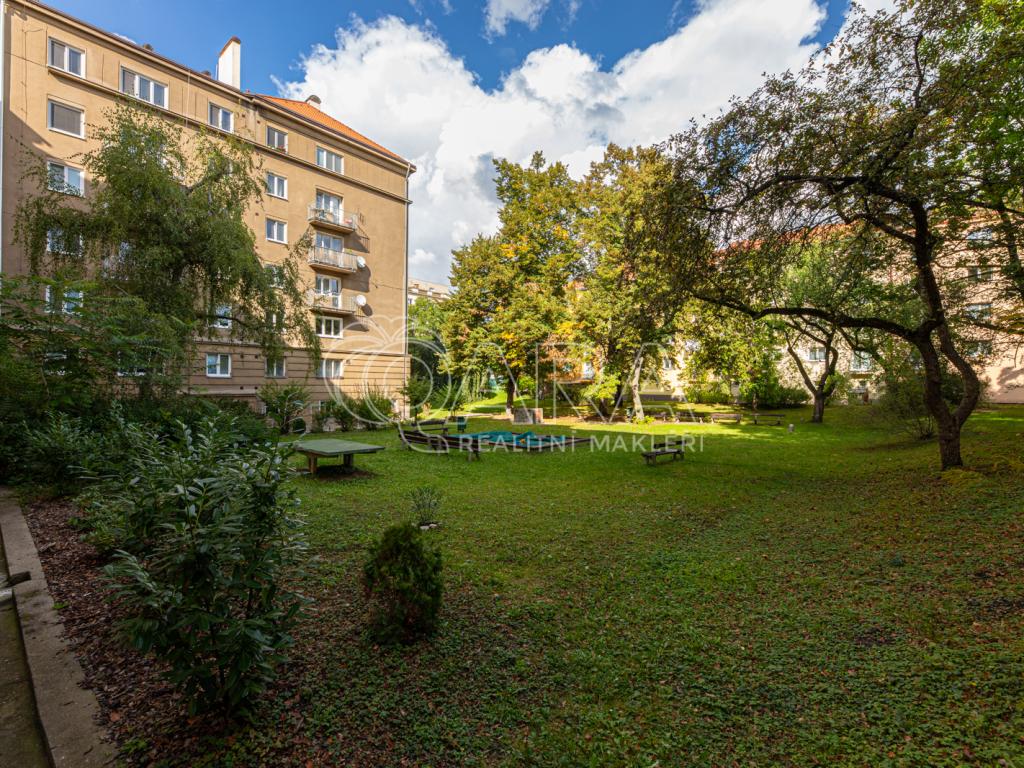 Listing 2