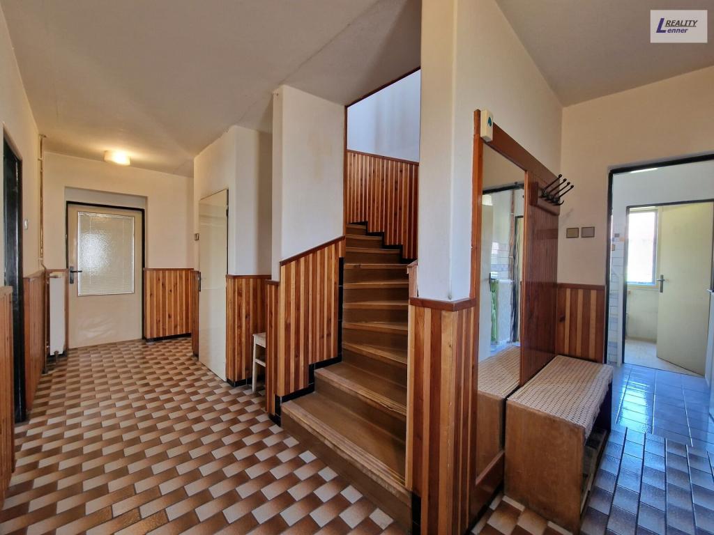 Prodej domu 300 m2, Hostomice – náhled fotky 11