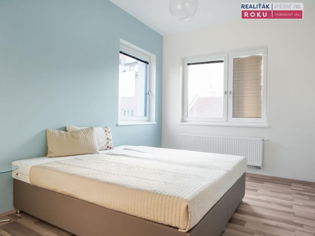 Pronájem bytu 2+kk 45 m2