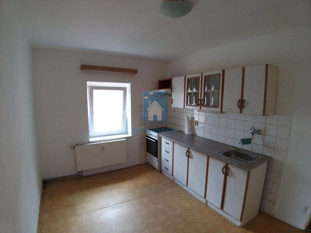 Pronájem bytu 1+1 42 m2
