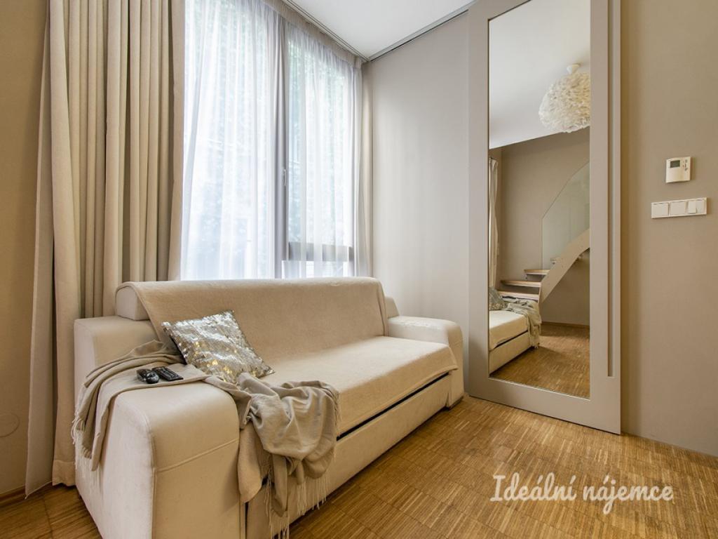 Pronájem bytu 2+kk 54 m2