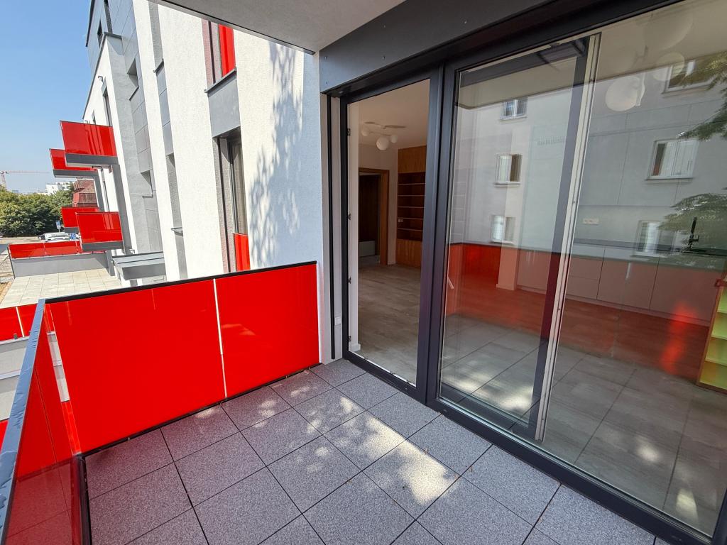 Pronájem bytu 3+kk 71 m2, Praha – náhled fotky 14