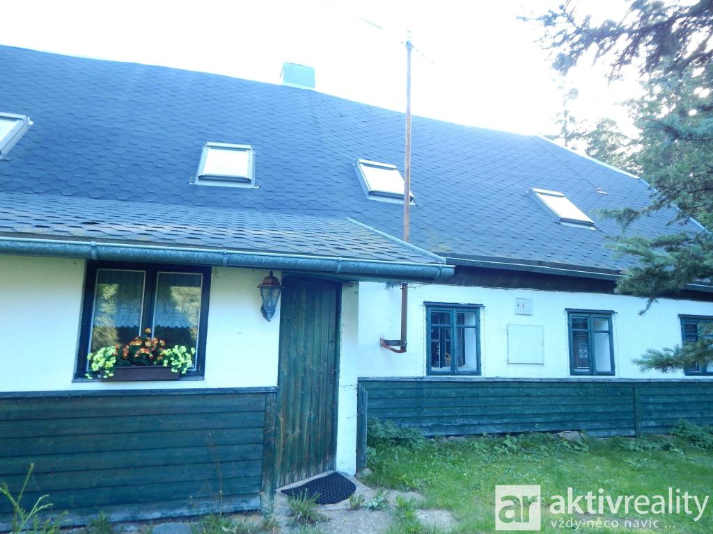 Prodej domu 200 m2, Klíny – náhled fotky 2