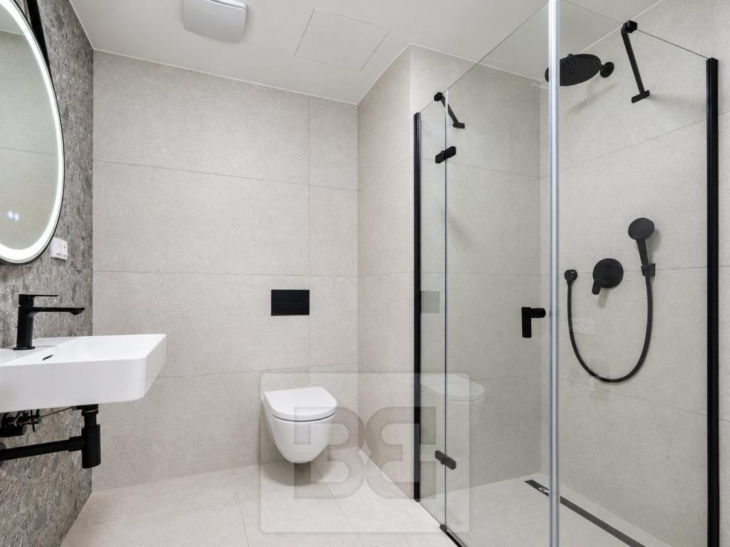 Prodej bytu 1+kk 38 m2, Praha – náhled fotky 10