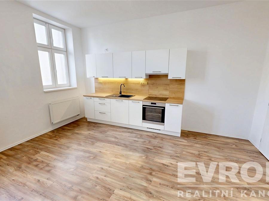 Pronájem bytu 2+kk 39 m2