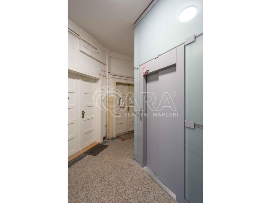 Prodej bytu 2+kk 67 m2, Praha – náhled fotky 15
