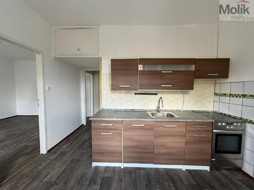 Pronájem 2+1, Most - Čs. mládeže, 10500 Kč, 54 m2