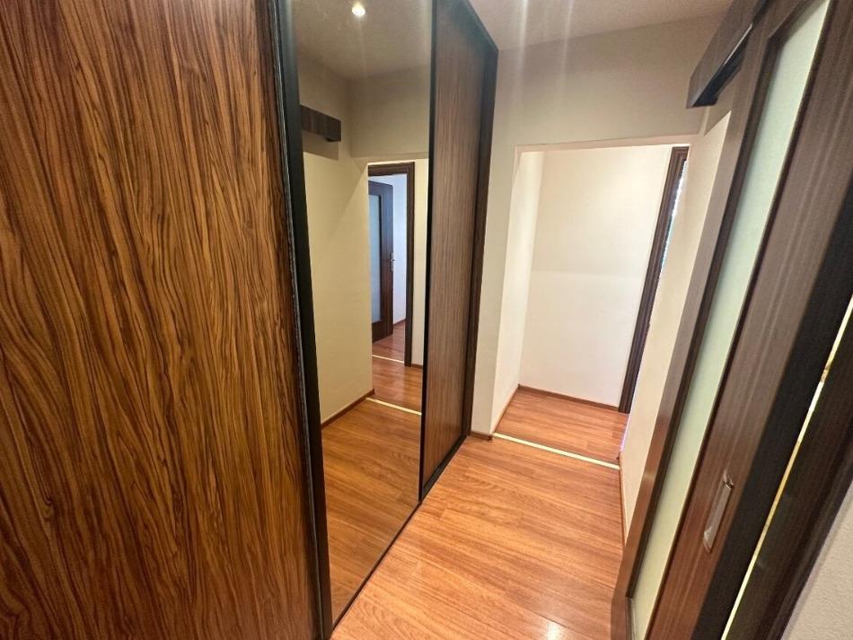 Pronájem bytu 1+1 52 m2