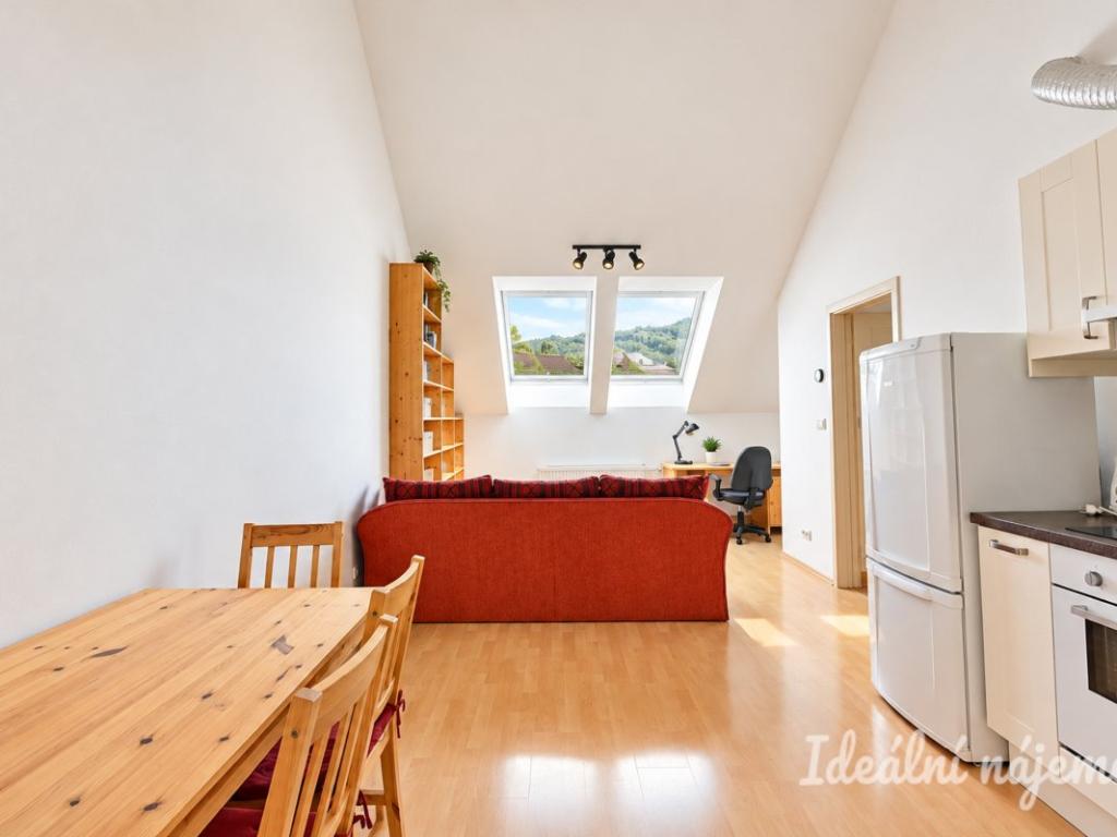 Pronájem bytu 2+kk 53 m2