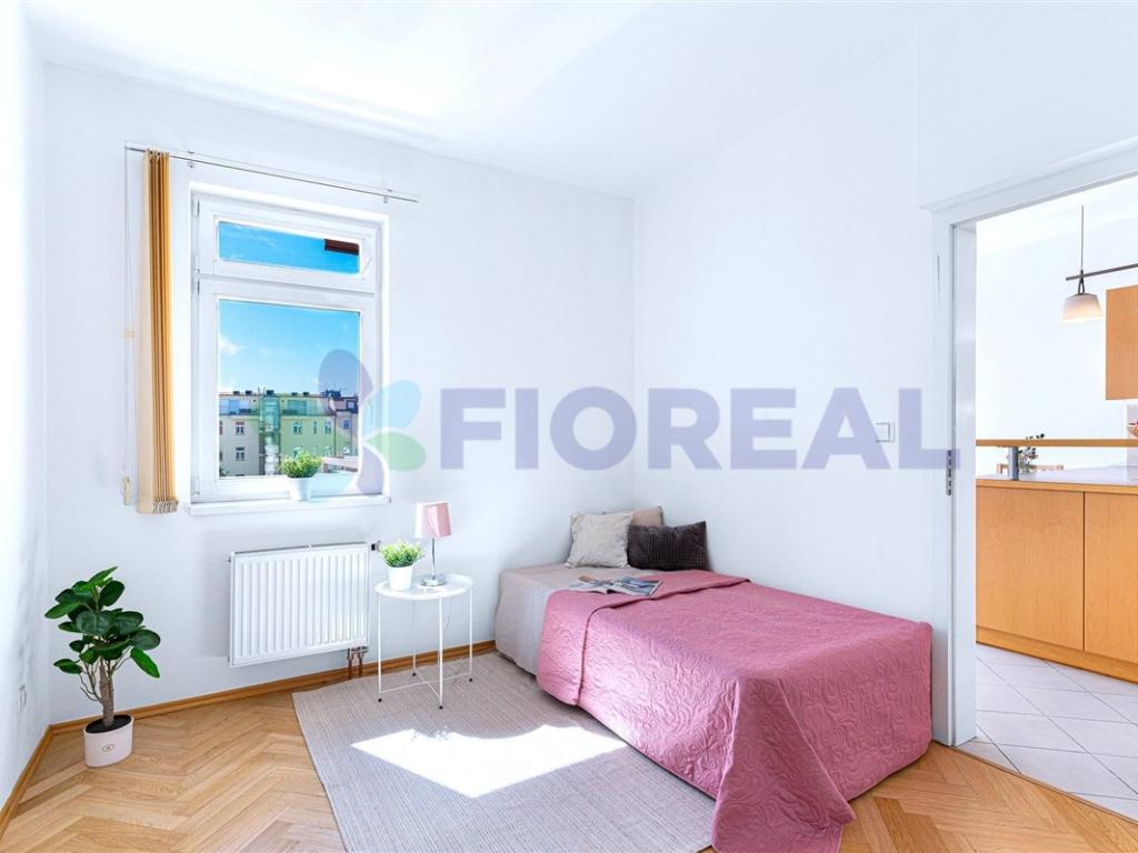 Pronájem bytu 5+1 230 m2, Praha – náhled fotky 15
