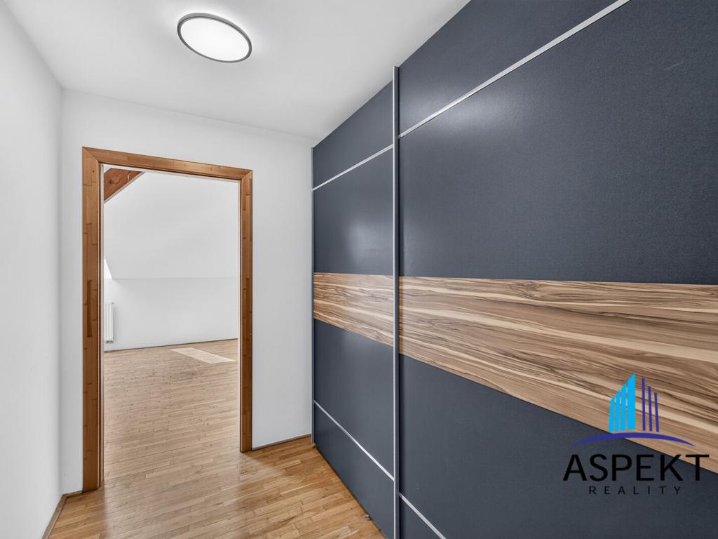 Prodej bytu 3+kk 140 m2, Praha – náhled fotky 10