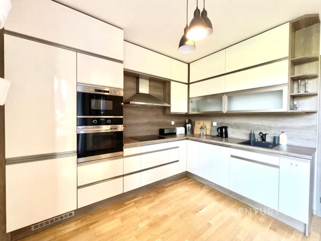 Pronájem bytu 1+kk 42 m2