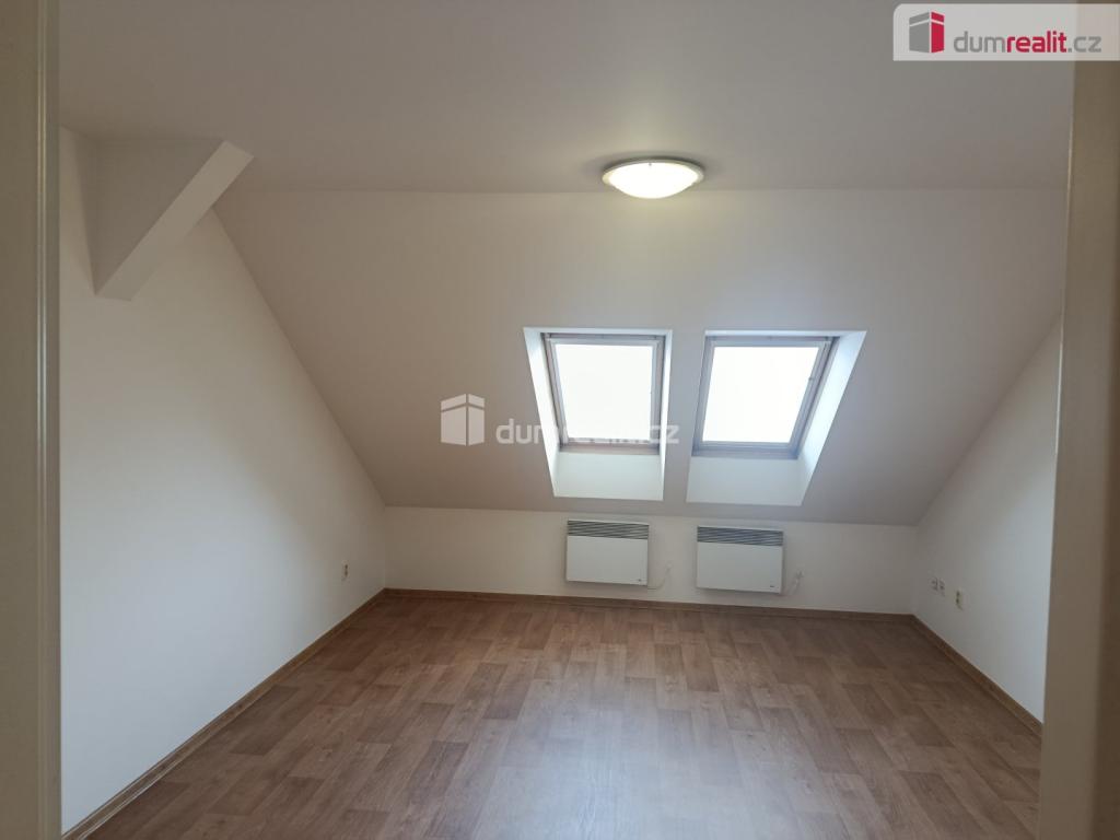 Pronájem bytu 1+kk 23 m2