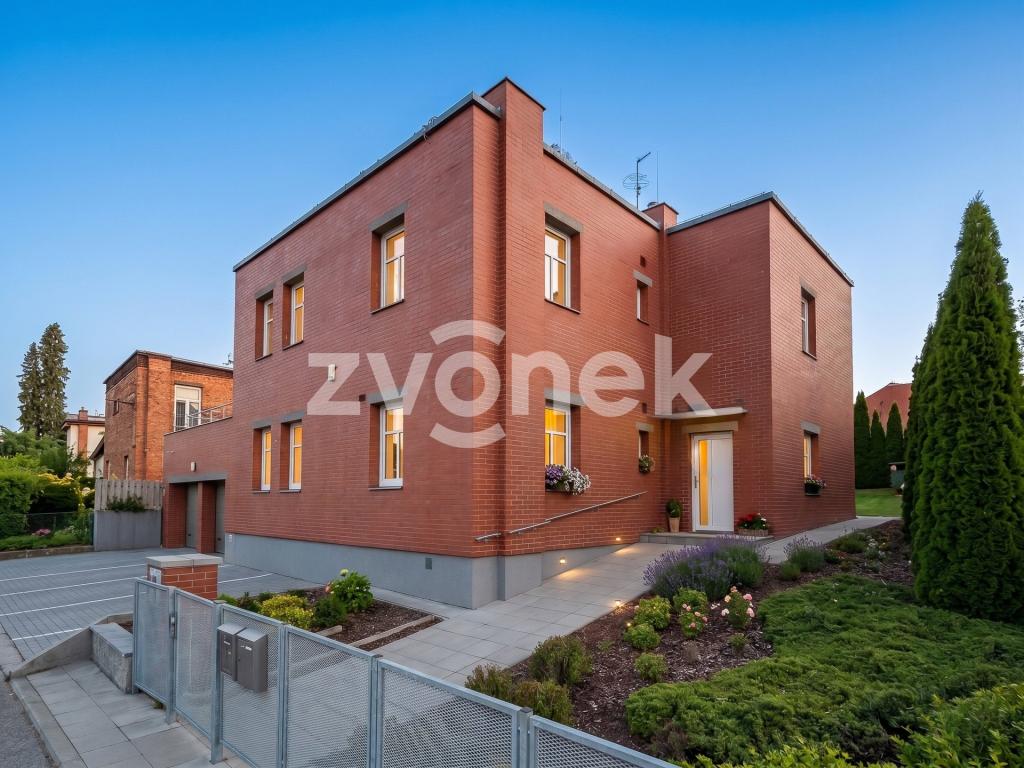 Pronájem bytu 4+kk 87 m2