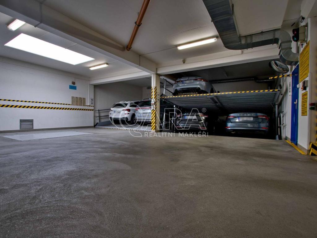 Pronájem bytu 2+kk 65 m2, Praha – náhled fotky 14