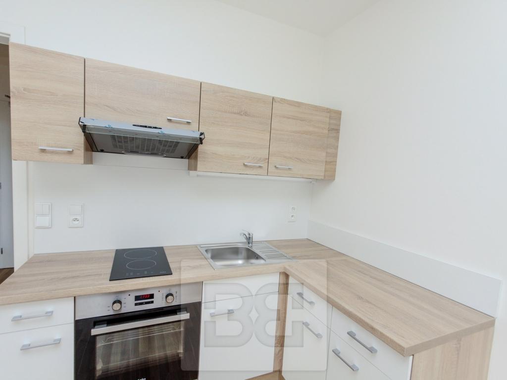 Pronájem bytu 1+kk 26 m2