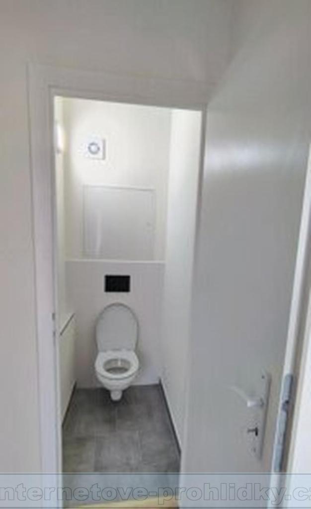 Pronájem bytu 3+kk 55 m2, Praha – náhled fotky 9