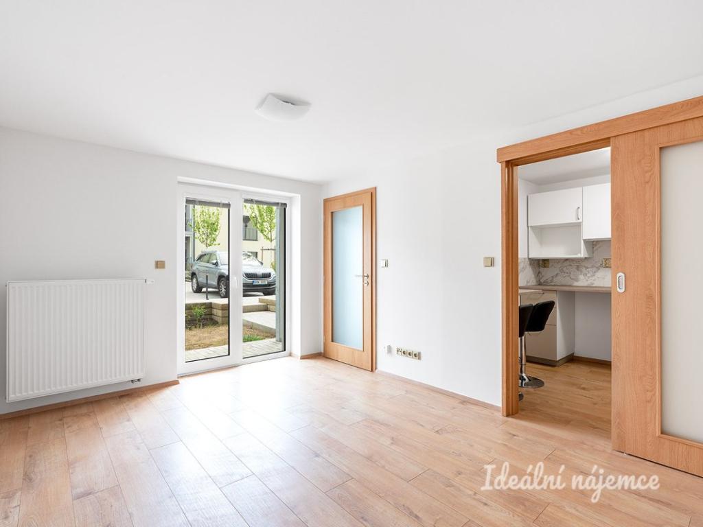 Pronájem bytu 1+1 34 m2