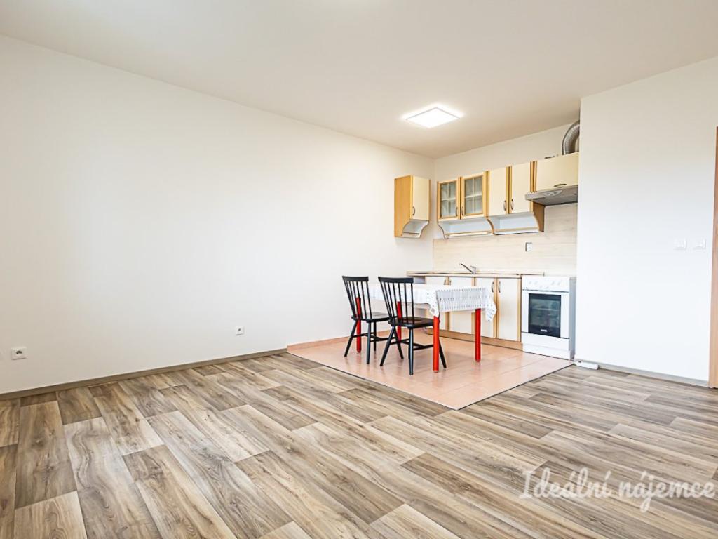 Pronájem bytu 1+kk 32 m2