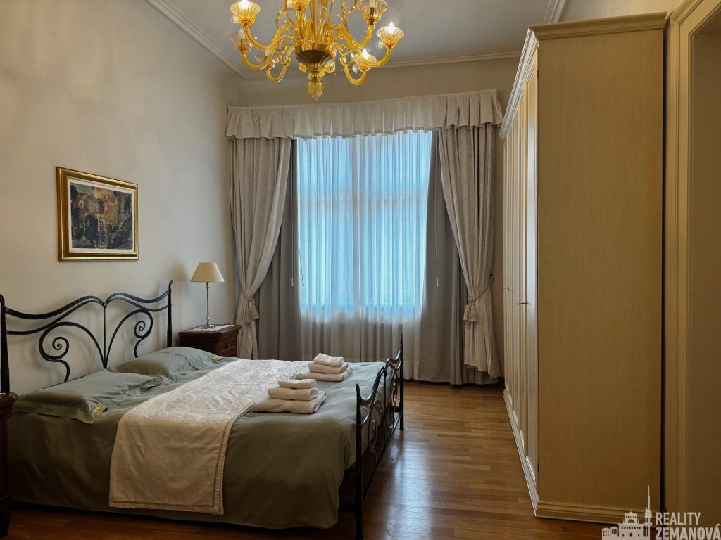 Pronájem bytu 4+kk 122 m2