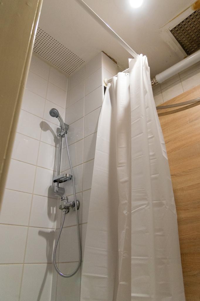 Pronajem bytu celý pokoj 15 m2