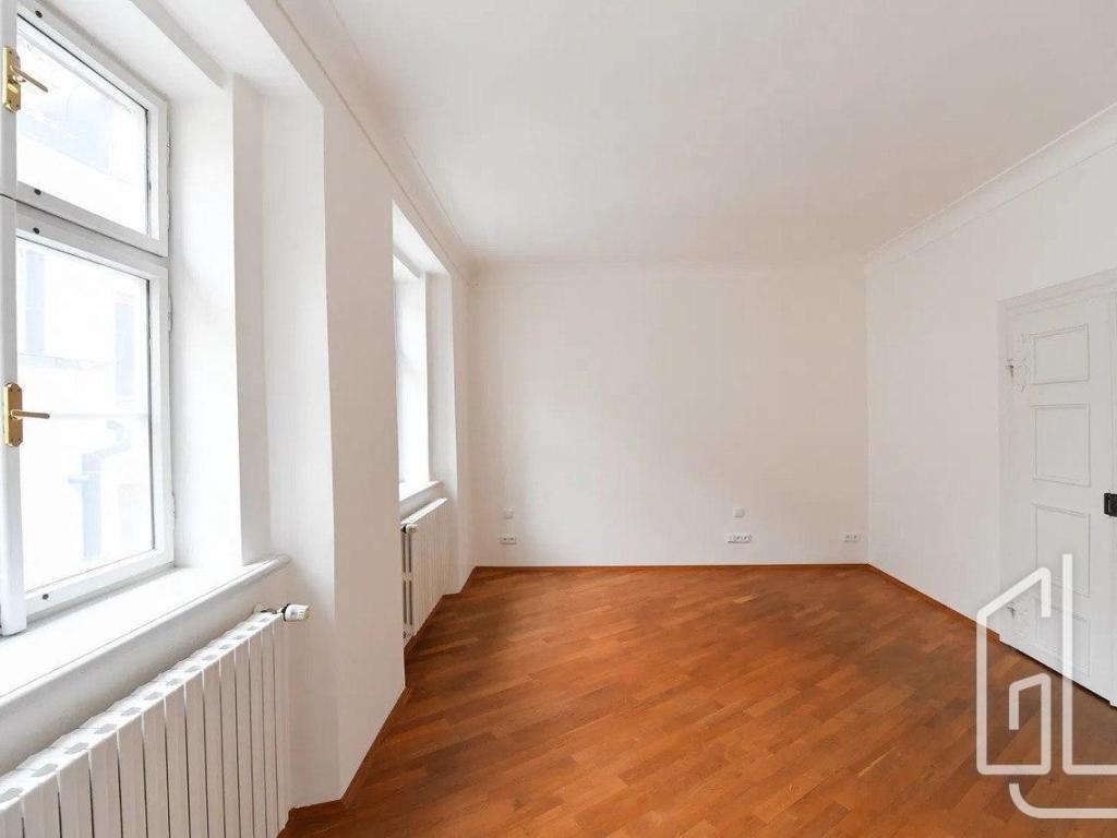 Pronájem bytu 4+1 178 m2, Praha – náhled fotky 9