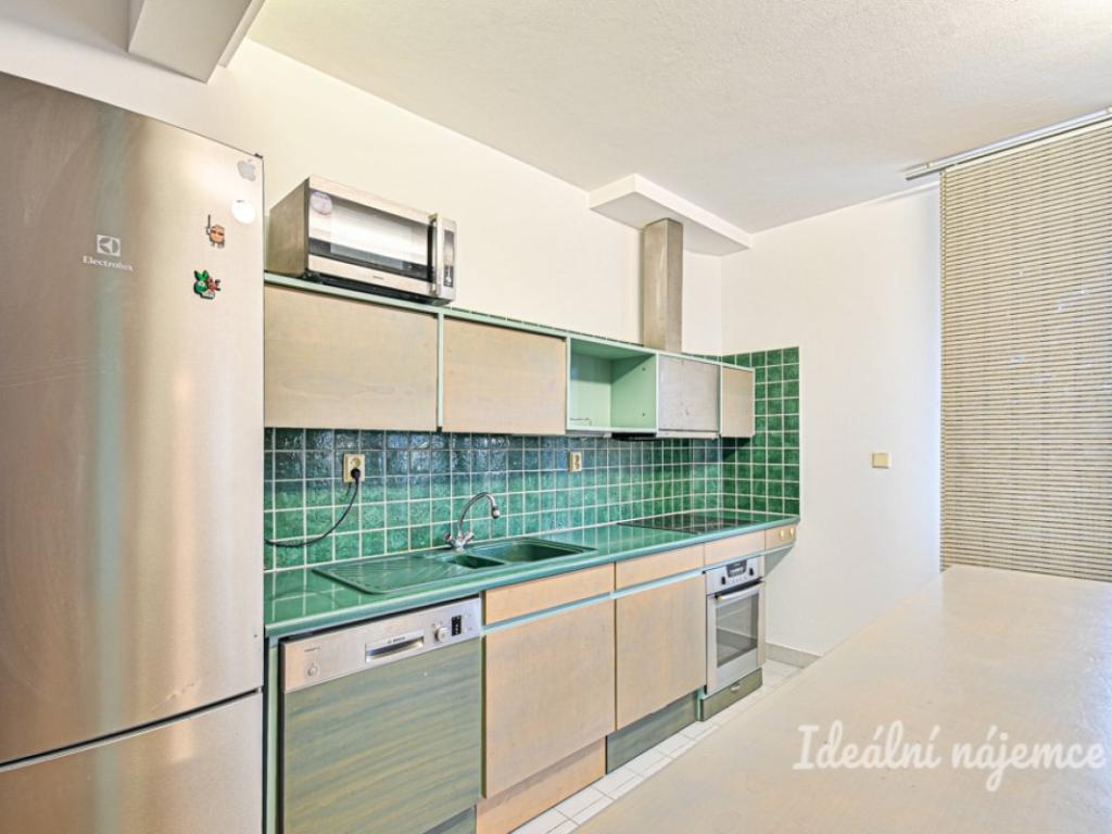 Pronájem bytu 1+kk 62 m2