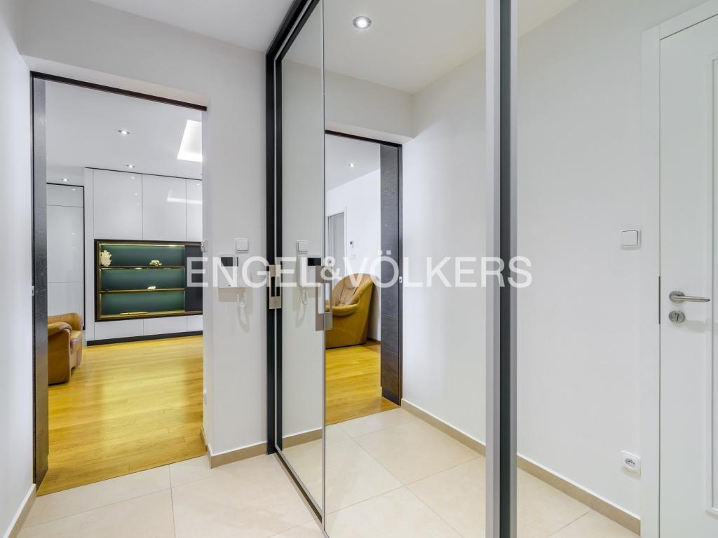 Pronájem bytu 4+kk 140 m2, Praha – náhled fotky 11