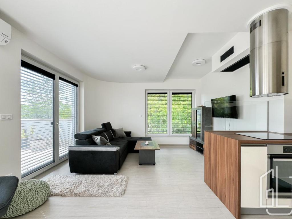 Pronájem bytu 2+kk 66 m2