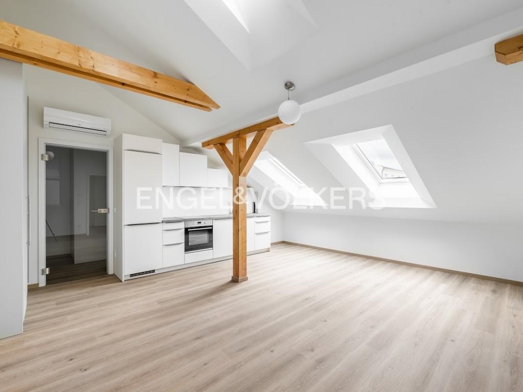Pronájem bytu 2+kk 63 m2