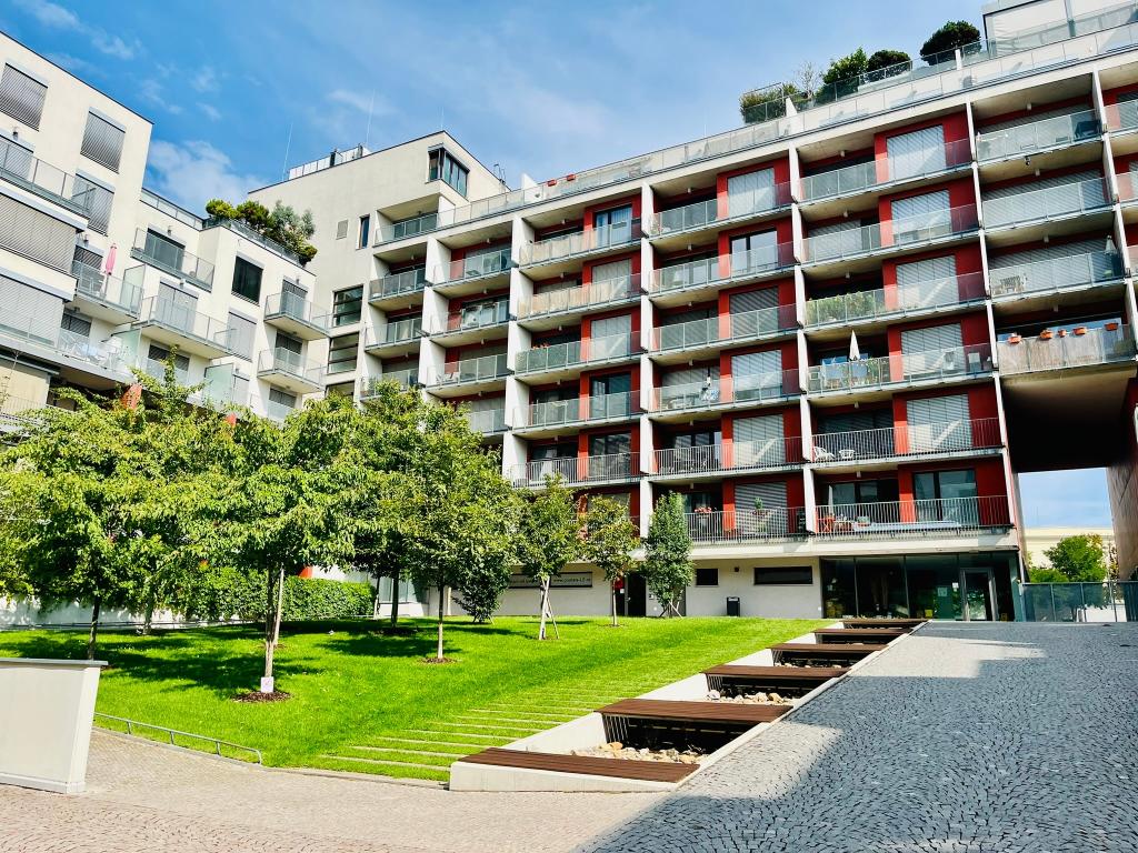 Pronájem bytu 2+kk 68 m2, Praha – náhled fotky 7
