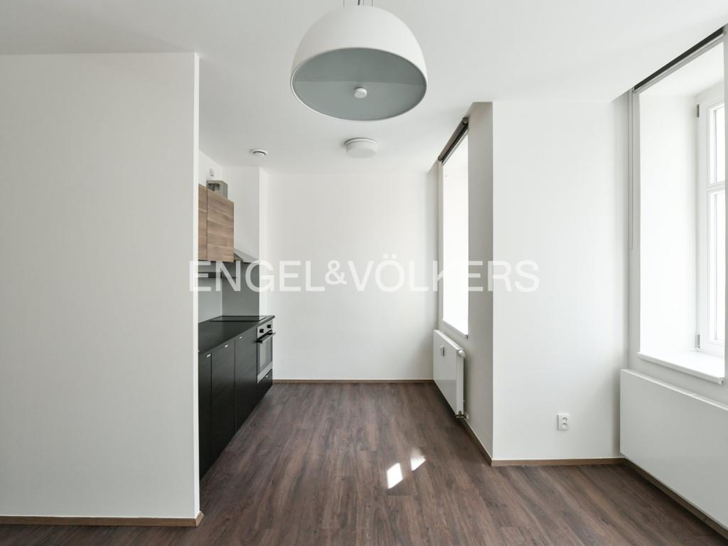 Pronájem bytu 1+kk 30 m2