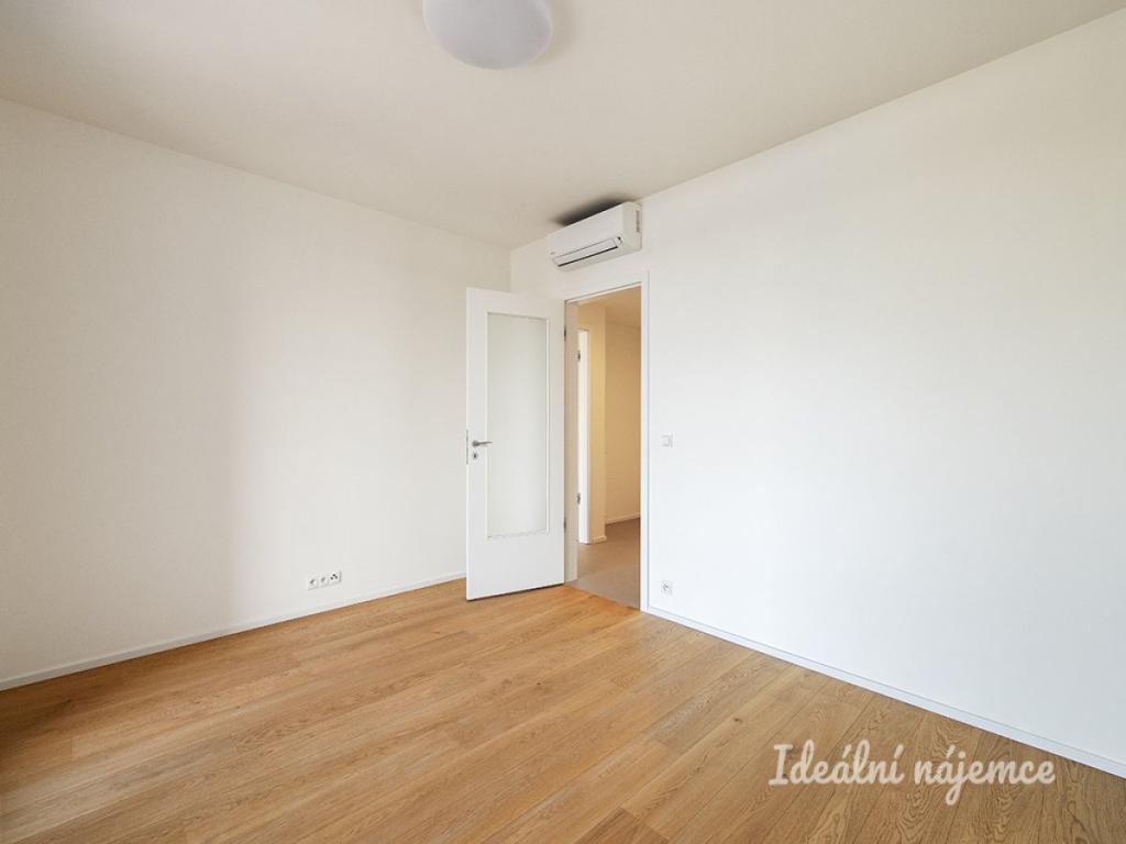 Pronájem bytu 2+kk 60 m2