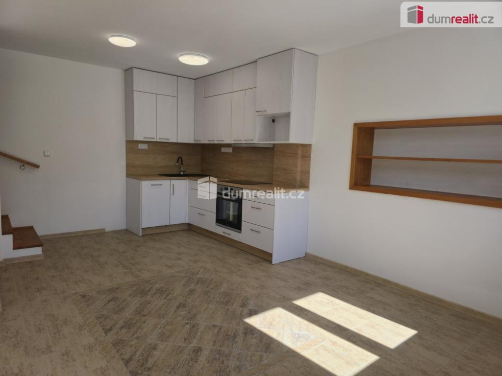 Pronájem bytu 3+kk 74 m2