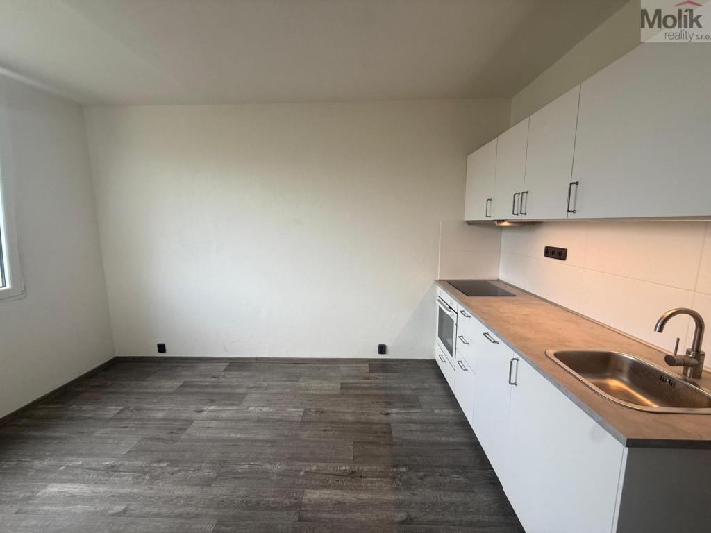 Pronájem bytu 1+1 35 m2