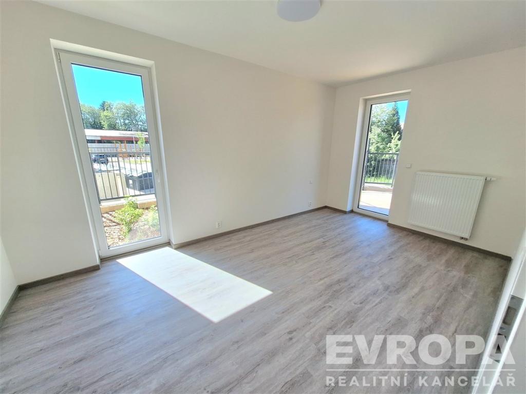 Pronájem bytu 2+kk 44 m² – pohled 4
