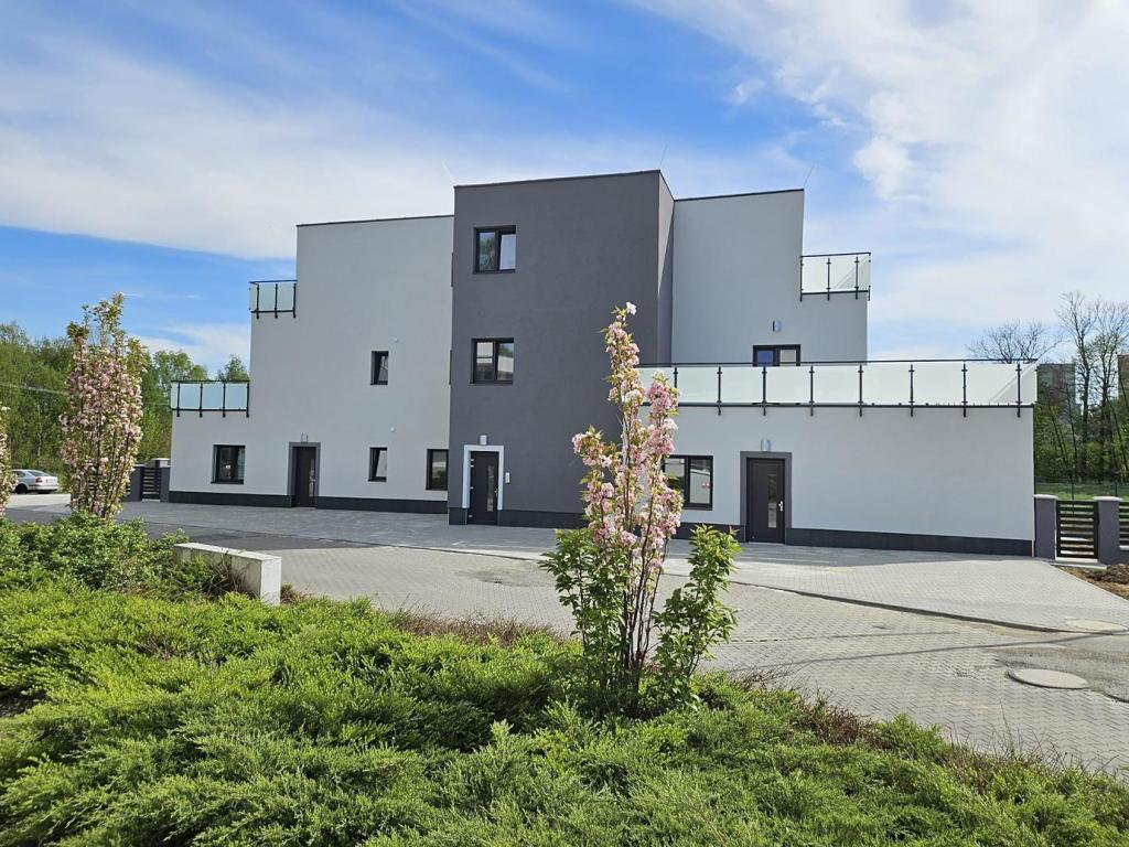 Pronájem 2+kk, Ostrava - Martinov, 10000 Kč, 64 m2