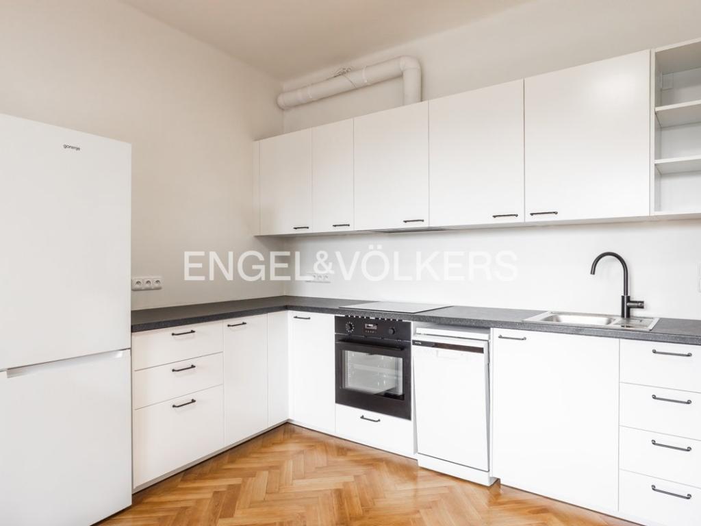 Pronájem bytu 3+kk 82 m2